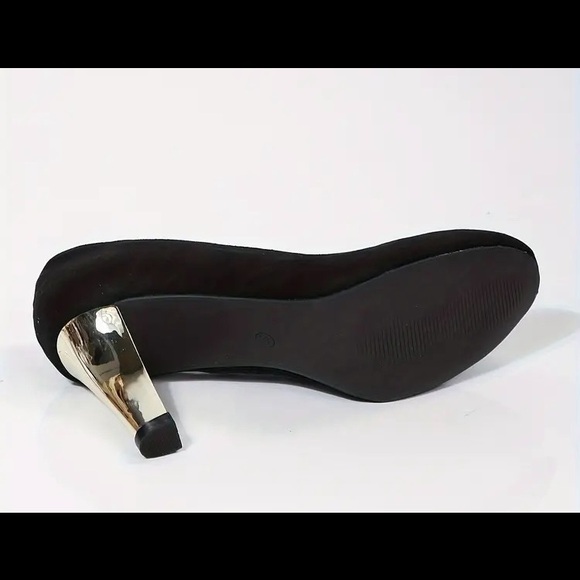 Black Pump - Picture 3 of 3